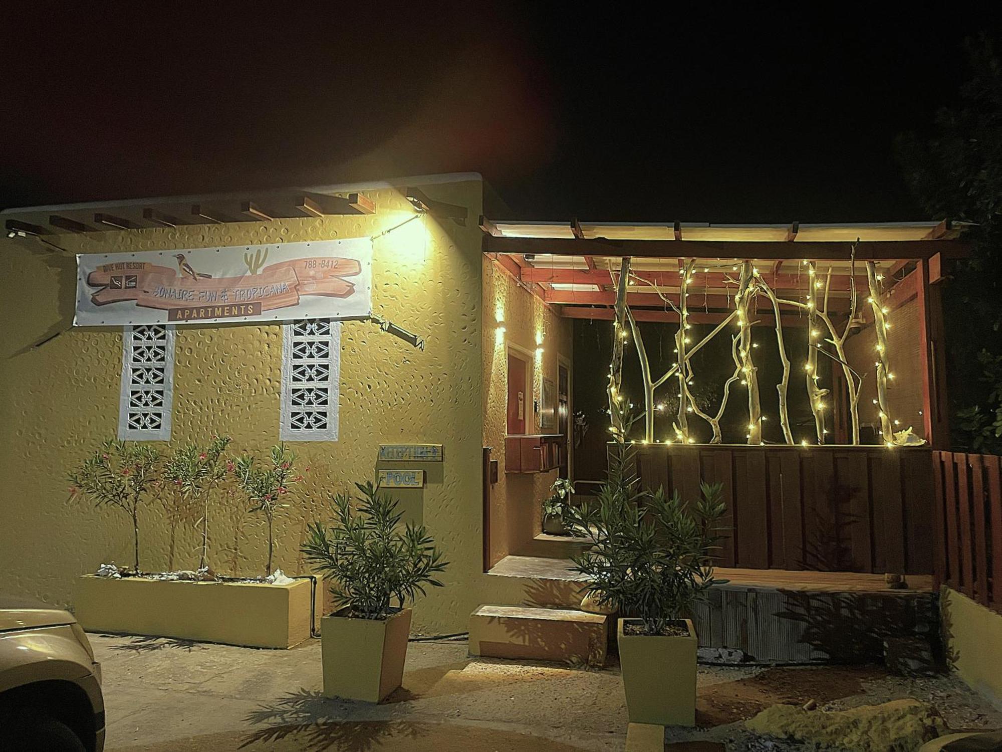 The Dive Hut - Boutique Apartments Kralendijk  Exterior photo